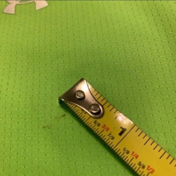 Under Armour HeatGear Women’s Small Neon Green Athletic Tee - Picture 2 of 6